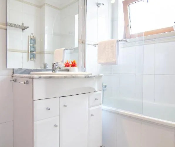 Leva Dmar נאזרה